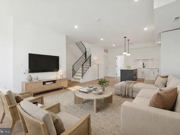 2132 E Rush St, Philadelphia, PA 19134