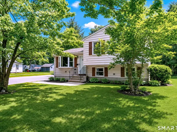 68 Pond Hill Rd, Wallingford, CT 06492