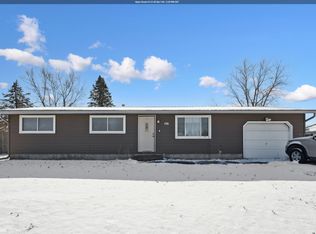 176 Lakeview Dr, Wataga, IL