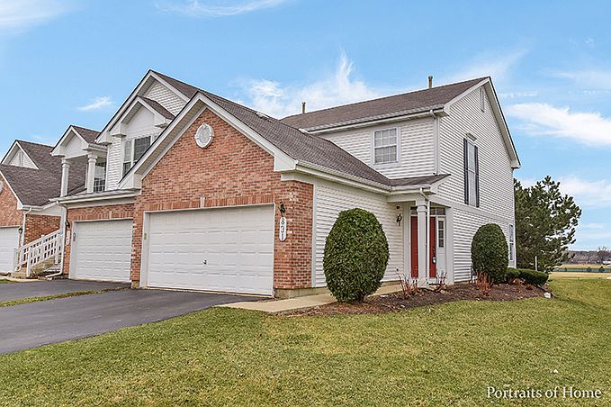 1st image of 831 Stuarts Dr