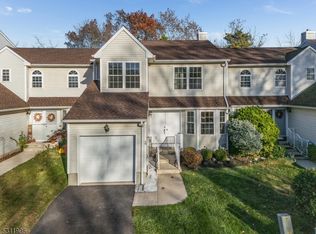 29 Iroquois Trl, Branchburg, NJ 08876