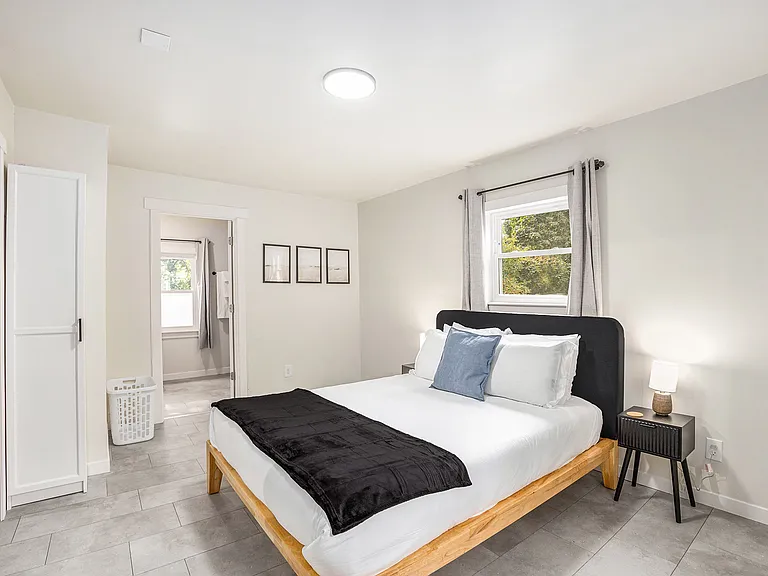 37 Gold Ave NW #1 — Photo 8