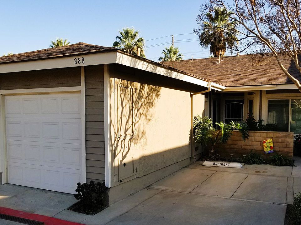 1st image of 888 Tangerine St