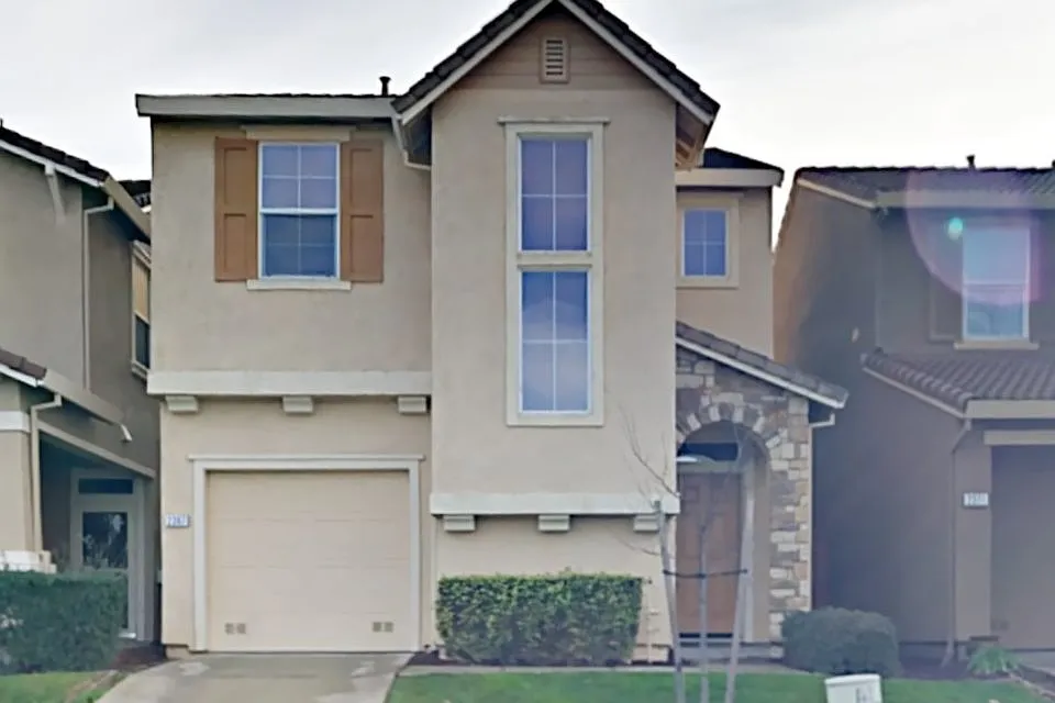 2367 Snowberry Cir photo 1