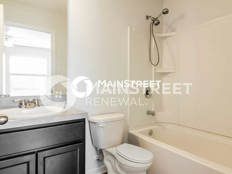 WM - Main Bathroom