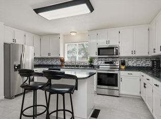 18685 Oak Grove Road, Hidden Valley Lake, CA 95467
