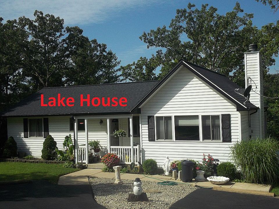 1st image of 142 N Lake Dr