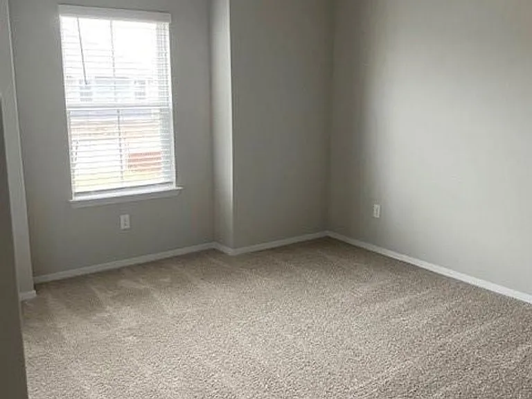 2751 Winding Creek Rd — Photo 10