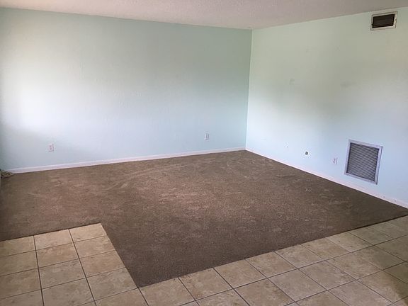 3rd image of 6062 22nd Ave St Petersburg #33710