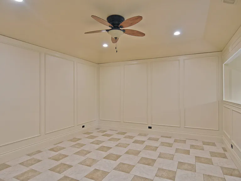 3700 Murphy Dr — Photo 9