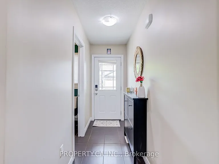 14 Amos Dr #2 — Photo 5