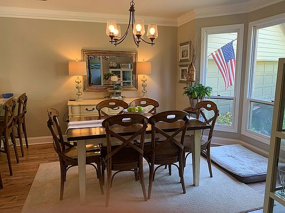 5th image of 8938 Wesley Pl