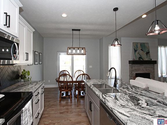 4th image of 8308 Yankee Woods Dr