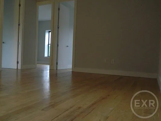 Rented by EXR | media 21