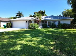 541 Landmark DR, NAPLES, FL 34112
