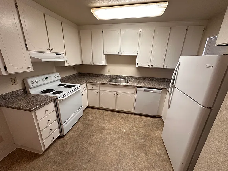 3886 Mulberry Dr #A7 — Photo 5