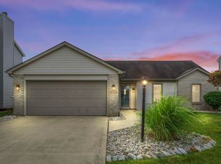 9910 Ballymore Dr, Fort Wayne, IN 46835