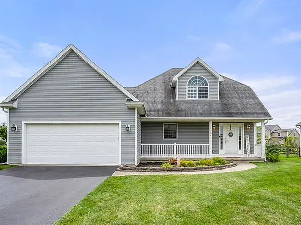 1954 Horseshoe Bend Dr, Perrysburg, OH 43551