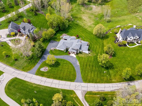4th image of 899 Skyevale Dr NE