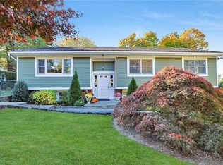 56 Westchester Ave, Thornwood, NY 10594
