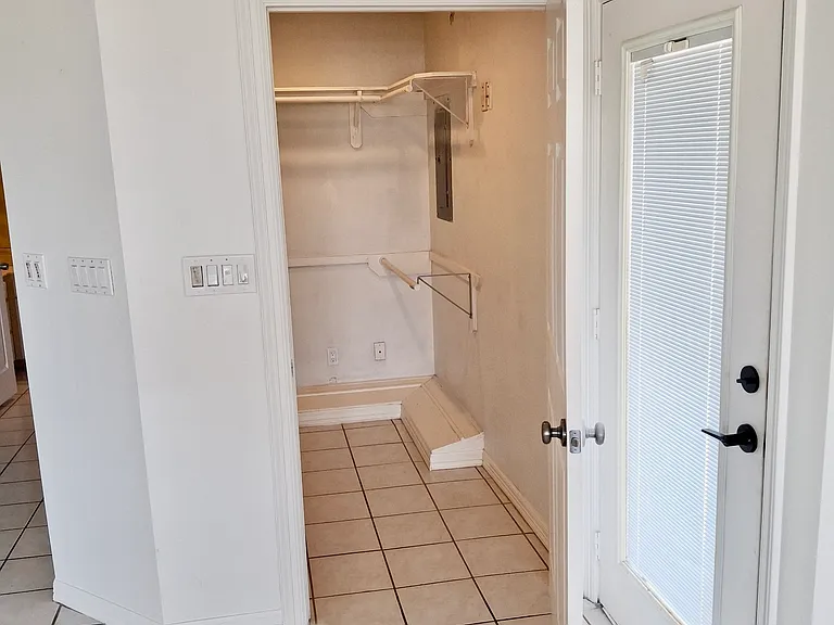 2nd walk in closet