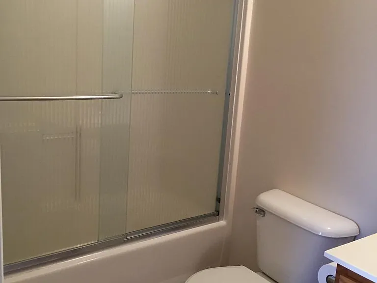 Guess bathroom