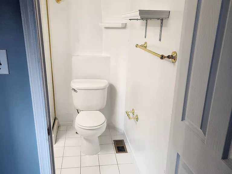 1533 N Colonial Ter #C — Photo 19