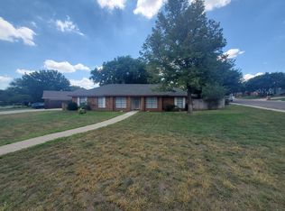 103 Hunsley Hills Blvd, Canyon, TX 79015