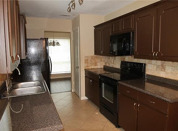 5th image of 13935 Rolling Hills Ln