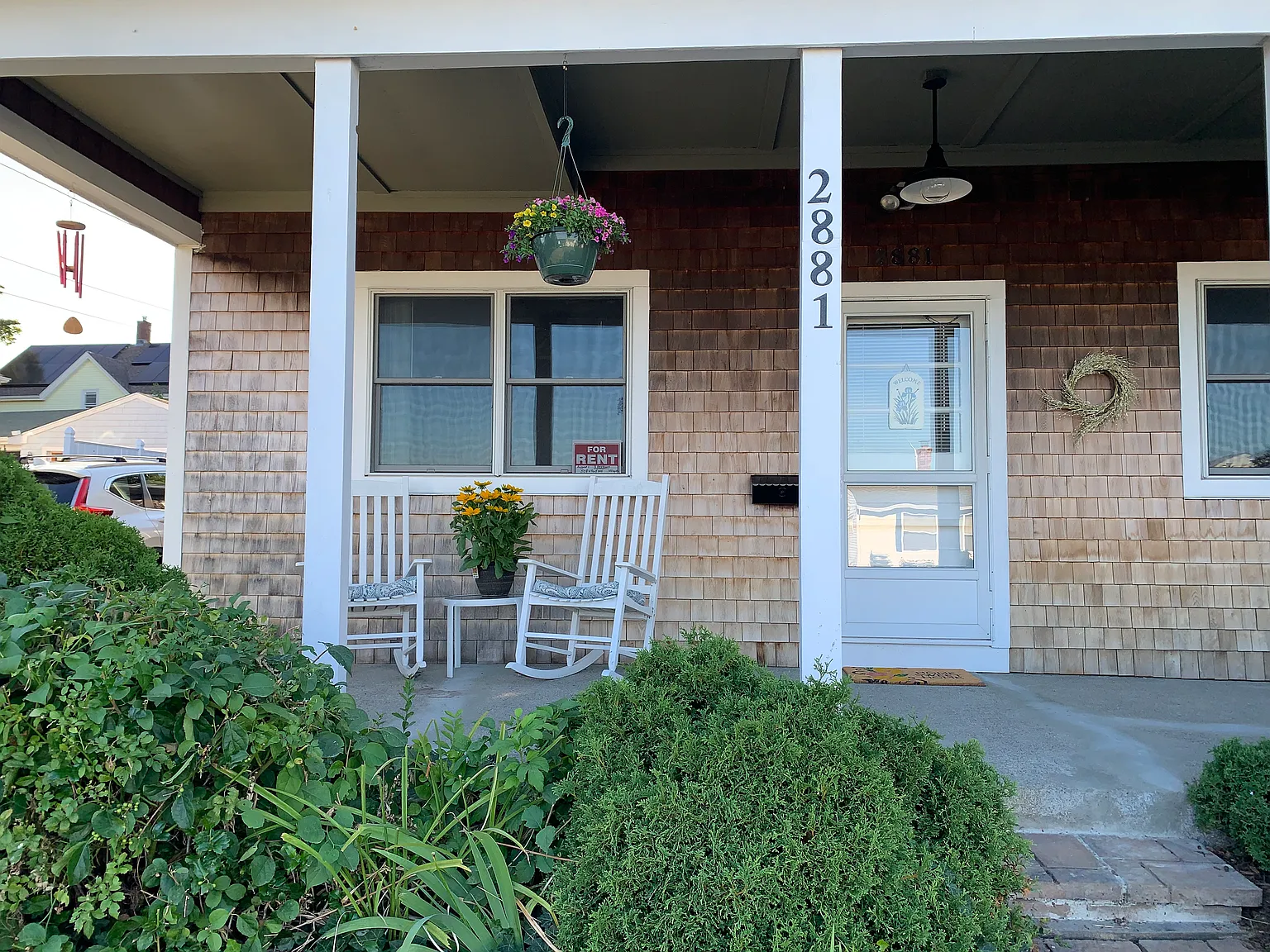 3 bed, 1100 sqft, $2,700 — Photo 1