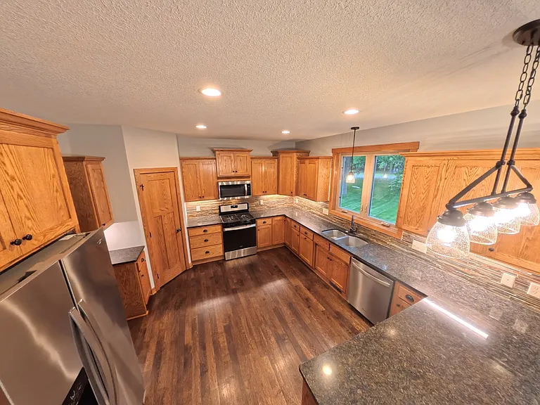 11956 Castle Rock Ct N — Photo 10