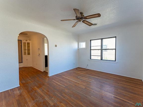 5th image of 1108 N Lea Ave