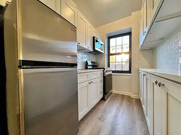 50 Park Ter W APT 6A, New York, NY 10034
