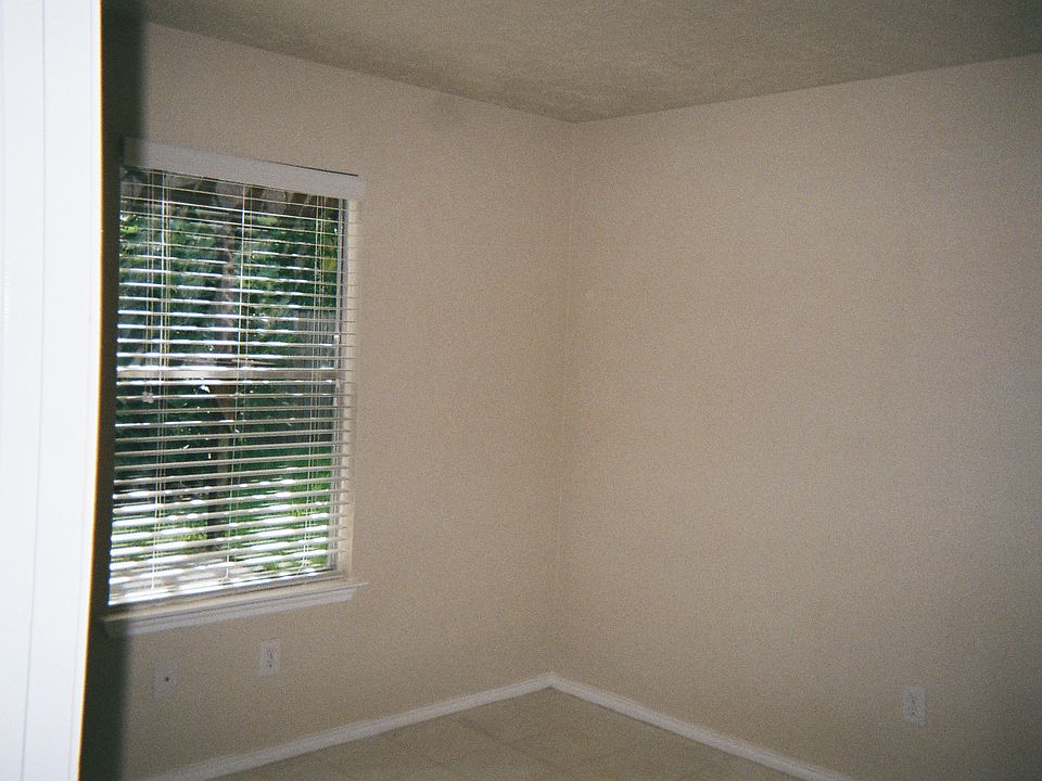1st image of 11907 Wood Hollow Ln