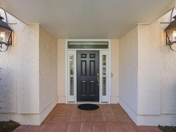 4th image of 126 Summer Haven Ct E #1-II
