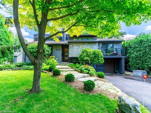 173 Cayuga Ave, Hamilton, ON L9G 3B3