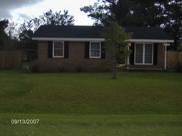 47 Stoney Rd, Castle Hayne, NC 28429