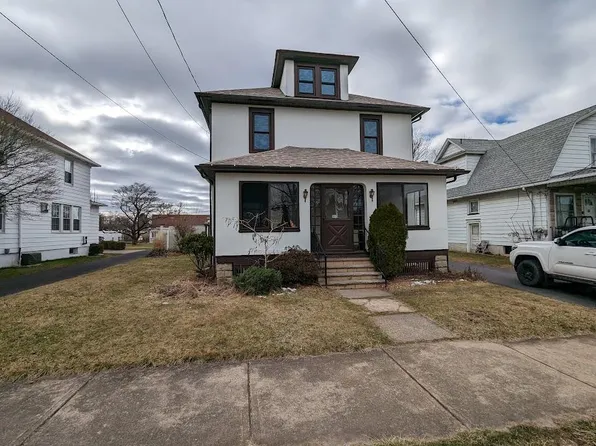 105 9th St, Wyoming, PA 18644