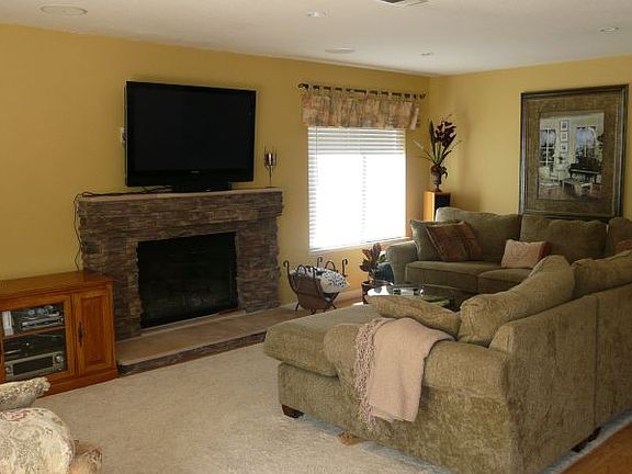 2nd image of 4174 Rockcreek Dr