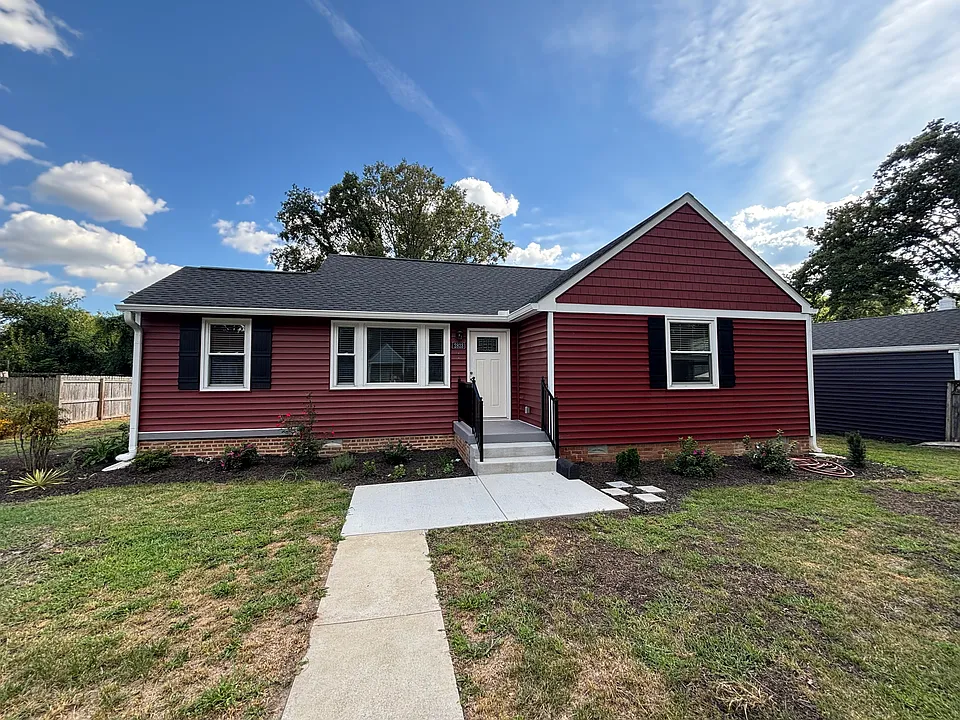 2823 Maplewood Rd