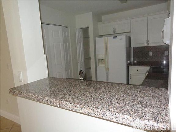5th image of 5009 Neptune Ln