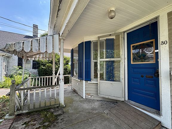3rd image of 30 1st St