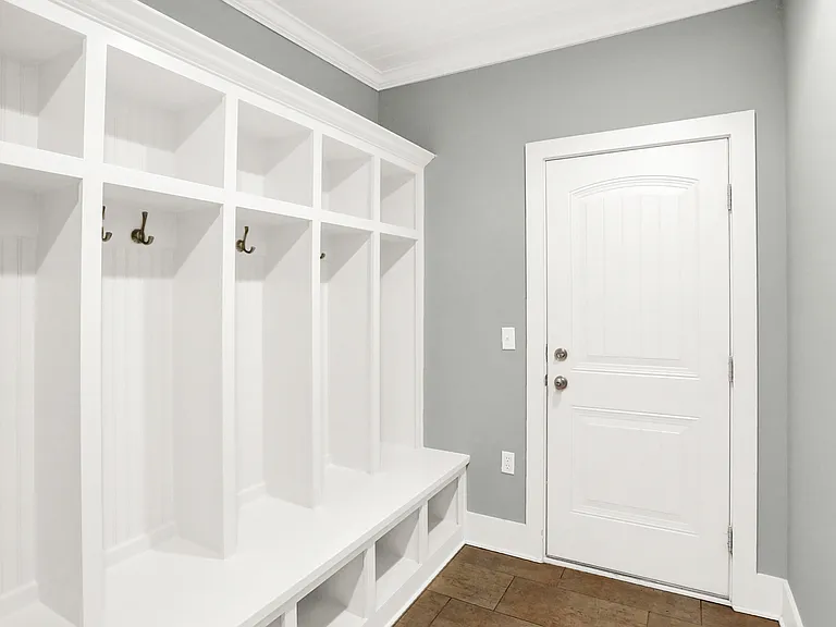 16893 Oak Manor Dr — Photo 41