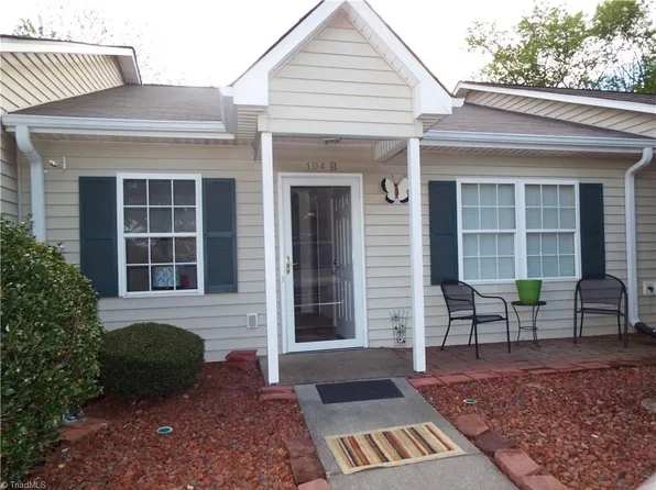 128C Plantation Dr, King, NC 27021