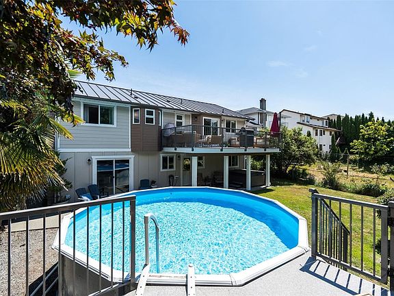 4th image of 3036 Brittany Dr