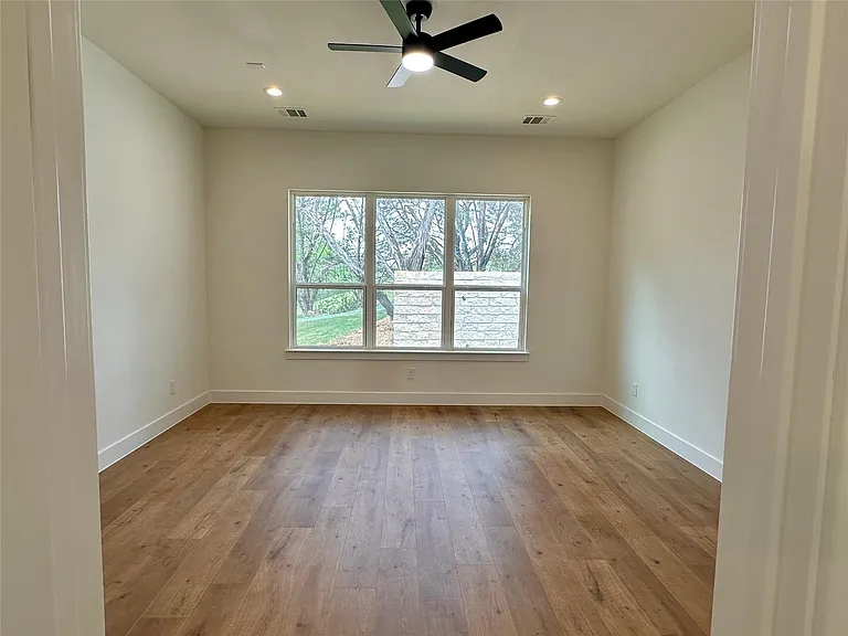 5206 Country Club Dr — Photo 13