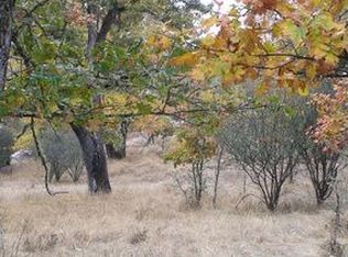 947 Rock Creek Rd, Gold Hill, OR 97525