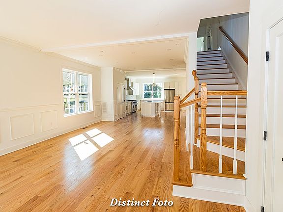 2nd image of 4302 Knowles Ave