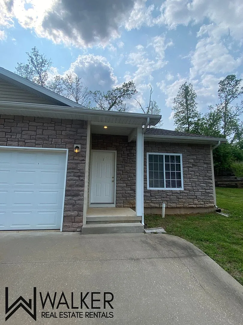 24871 Talladega — Photo 1
