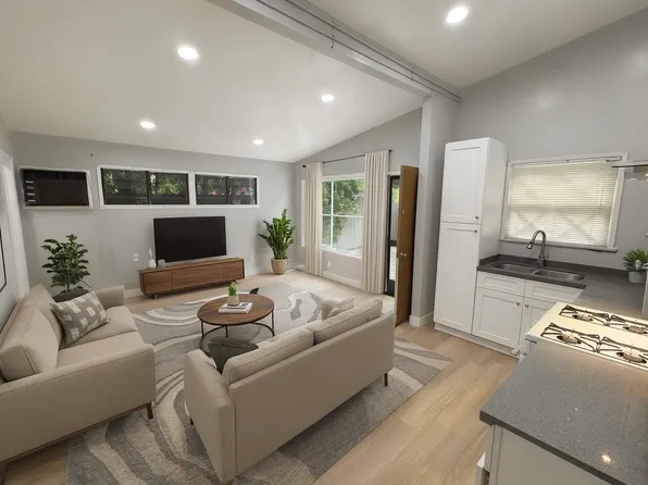 263 S 3rd Ave #261, Upland, CA 91786